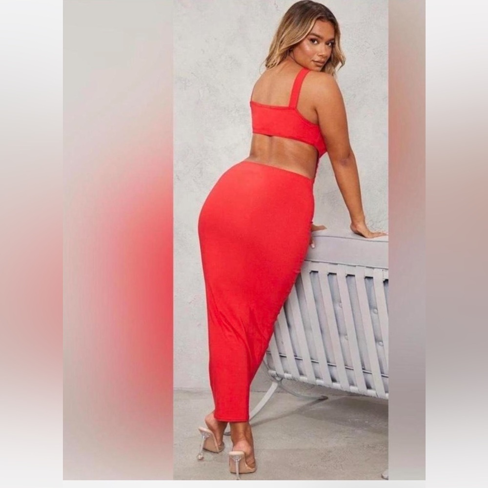 Red Cutout Midi Dress - Picture 4 of 7